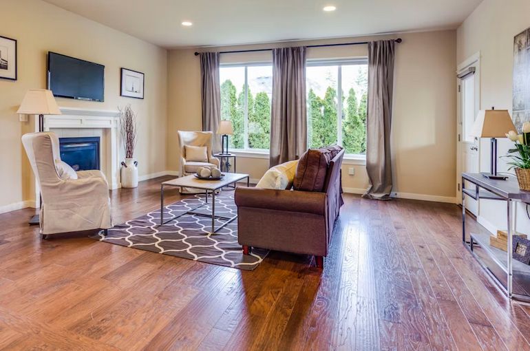 How to Choose the Right Hardwood Flooring: Crucial Considerations